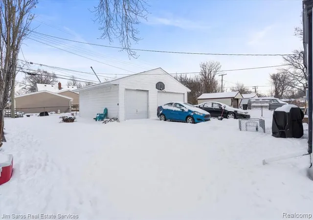 Homes for sale in Roseville, MI | 26692 Chippendale St, Roseville, MI 48066 | MLS# 60968248