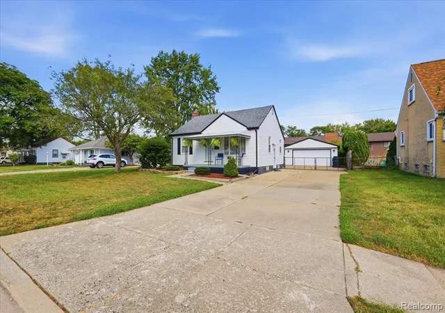 2nd image of 5844 Arcola St, Garden City, MI 48135 | MLS# 61022452