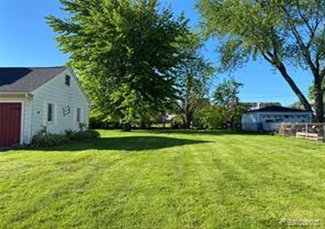 Homes for sale in Saint Clair Shores, MI | 21258 Bon Heur St, Saint Clair Shores, MI 48081 | MLS# 60992980