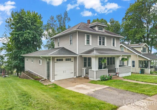 Photo 1 of Single family home for sale at 715 E I St, Iron Mountain, MI 49801 | MLS# 50213375 | Listing updated on 2026-07-03