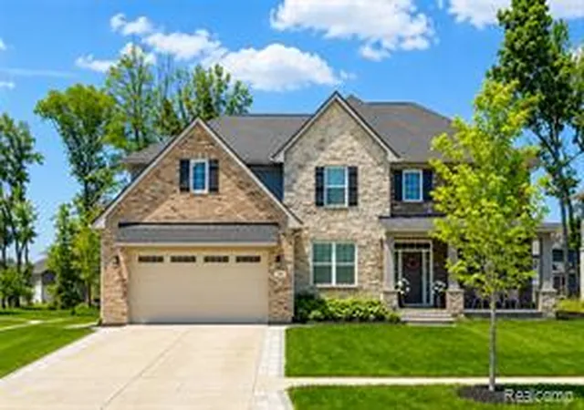 Homes for sale in South Lyon, MI | 640 Allegheny Dr, South Lyon, MI 48178 | MLS# 61009457