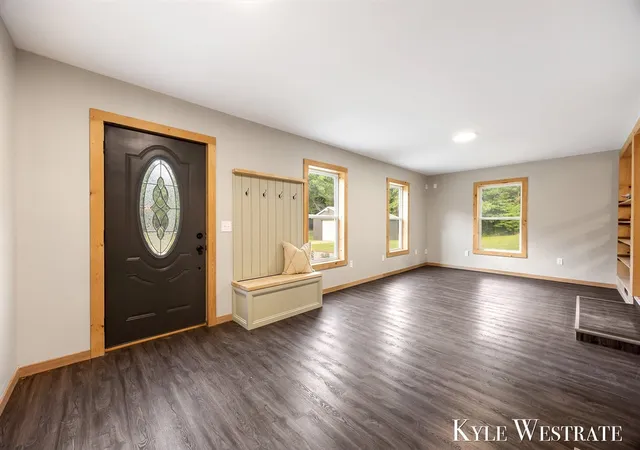 4th image of 5953 S Newcosta Ave, Newaygo, MI 49337 | MLS# 70542590