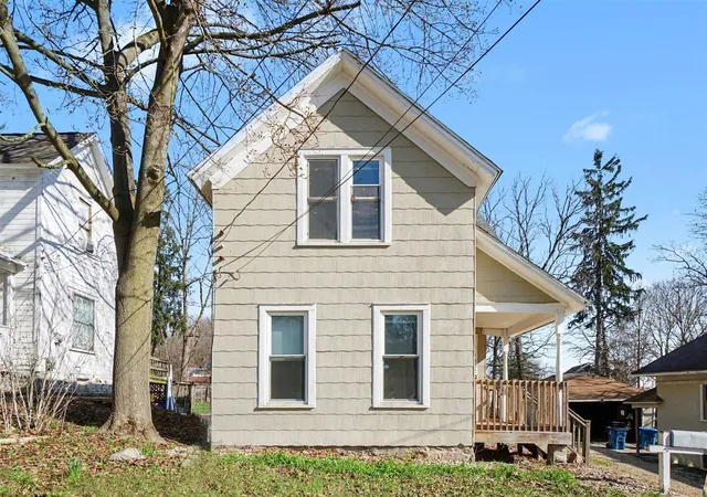 Photo 2 of Single family home for sale at 1302 Ogden Ave, Kalamazoo, MI 49006 | MLS# 70523810 | Listing updated on 2026-04-17