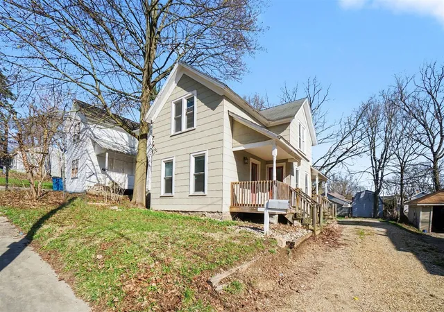 Photo 4 of Single family home for sale at 1302 Ogden Ave, Kalamazoo, MI 49006 | MLS# 70523810 | Listing updated on 2026-04-17