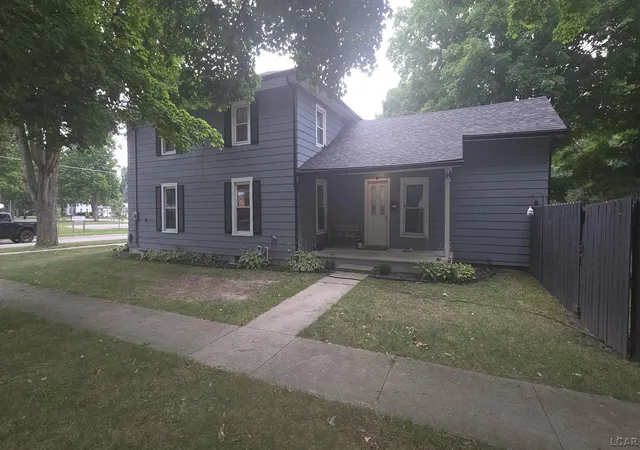 Photo 2 of Single family home for sale at 124 E Stephenson St, Morenci, MI 49256 | MLS# 50216575 | Listing updated on 2026-09-04