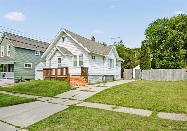 1st image of 1218 12th St, Port Huron, MI 48060 5238 | MLS# 61024104