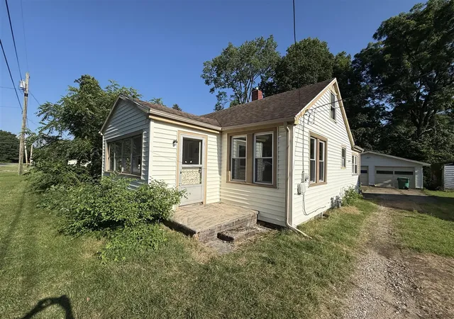 Homes for sale in Niles, MI | 33037 Pokagon Hwy, Niles, MI 49120 | MLS# 70544308