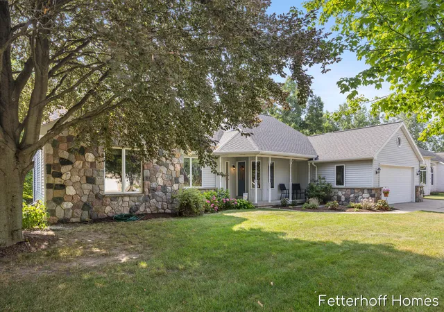 Photo 3 of Single family home for sale at 1900 Cherry Run Dr, Grand Rapids, MI 49504 | MLS# 70547374 | Listing updated on 2026-07-26