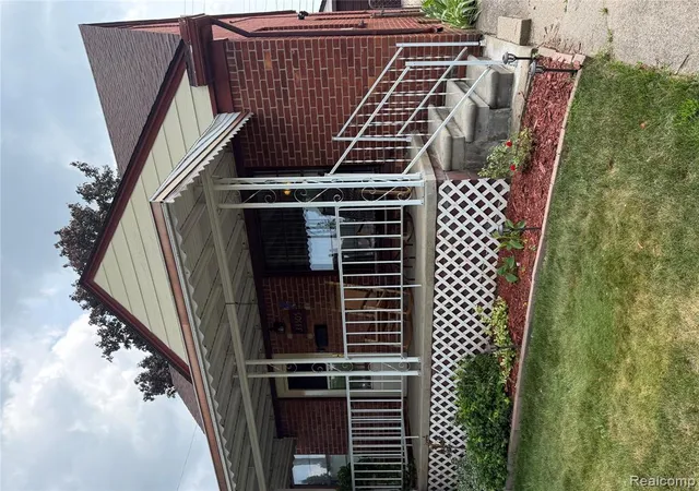 Photo 2 of Single family home for sale at 33505 Clinton St, Wayne, MI 48184 | MLS# 61013293 | Listing updated on 2026-08-03