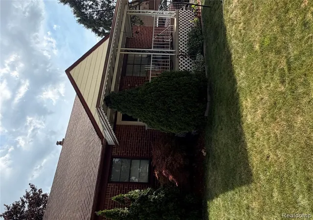 Photo 3 of Single family home for sale at 33505 Clinton St, Wayne, MI 48184 | MLS# 61013293 | Listing updated on 2026-08-03