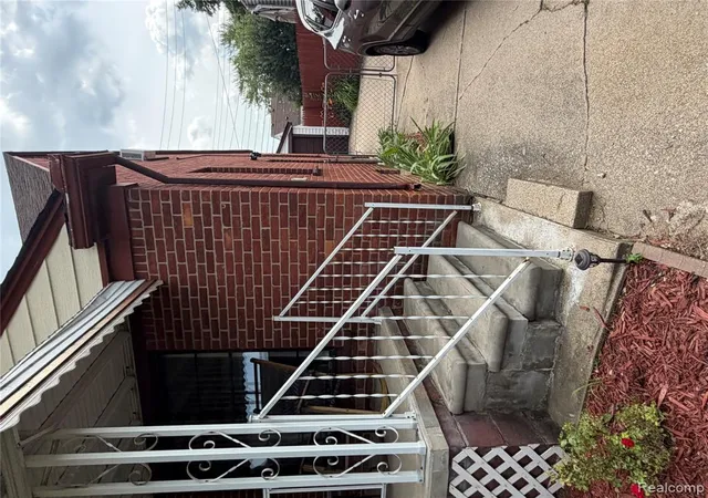 Photo 4 of Single family home for sale at 33505 Clinton St, Wayne, MI 48184 | MLS# 61013293 | Listing updated on 2026-08-03