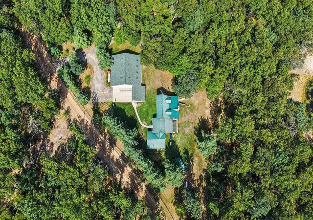 3rd image of 11023 S Roby Lake Dr, Baldwin, MI 49304 | MLS# 70553990