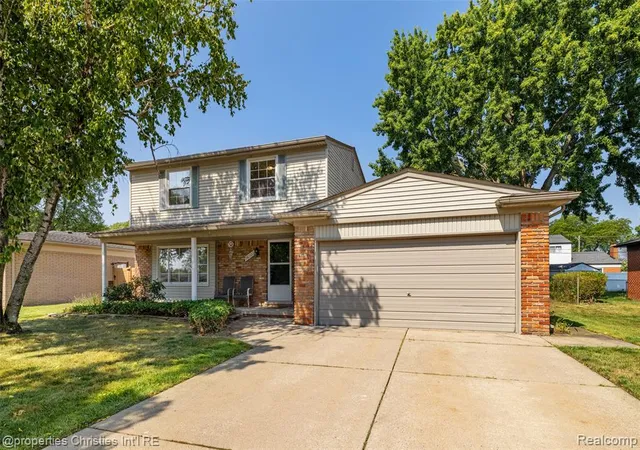 2nd image of 30327 Ohmer Dr, Warren, MI 48092 | MLS# 61016803