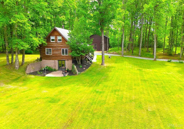 3rd image of 10585 S Us Hwy 41 Hwy, Skandia, MI 49885 | MLS# 50210932