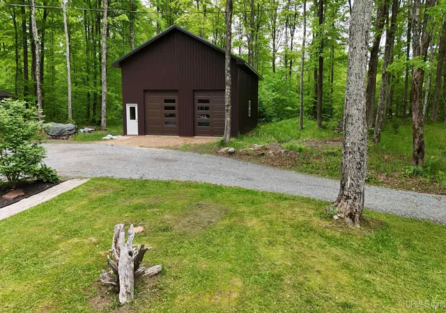 4th image of 10585 S Us Hwy 41 Hwy, Skandia, MI 49885 | MLS# 50210932