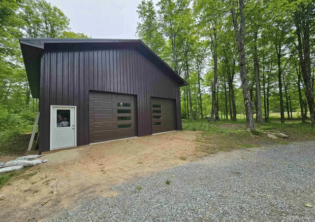 5th image of 10585 S Us Hwy 41 Hwy, Skandia, MI 49885 | MLS# 50210932