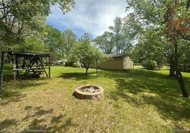 Homes for sale in Lapeer, MI | 5398 Linger Ln, Lapeer, MI 48446 | MLS# 60997041