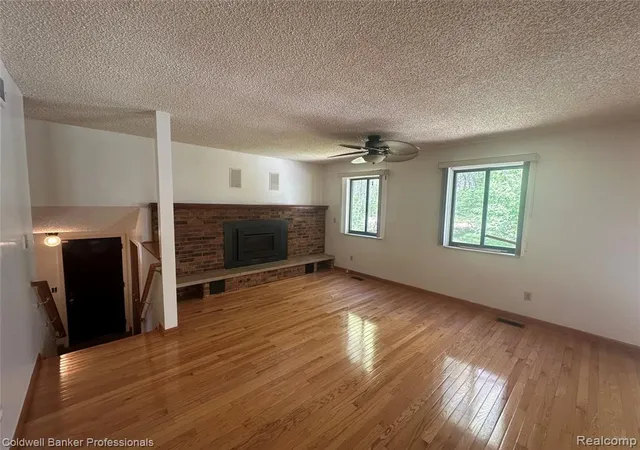 Homes for sale in Lapeer, MI | 5398 Linger Ln, Lapeer, MI 48446 | MLS# 60997041