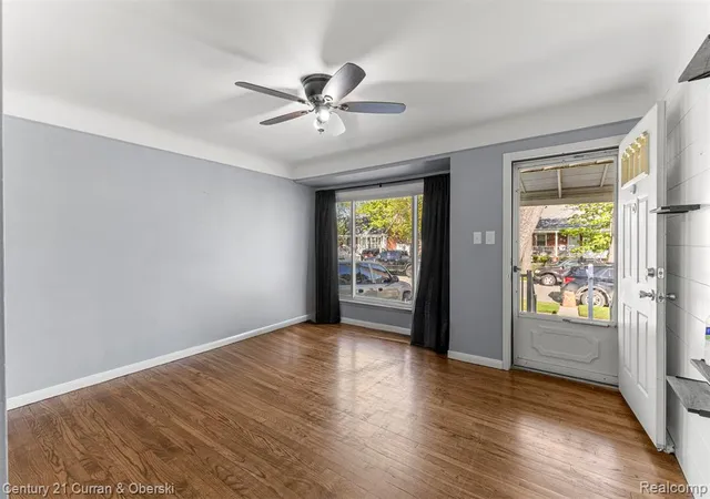 Homes for sale in Lincoln Park, MI | 2461 Pingree Ave, Lincoln Park, MI 48146 | MLS# 60990076
