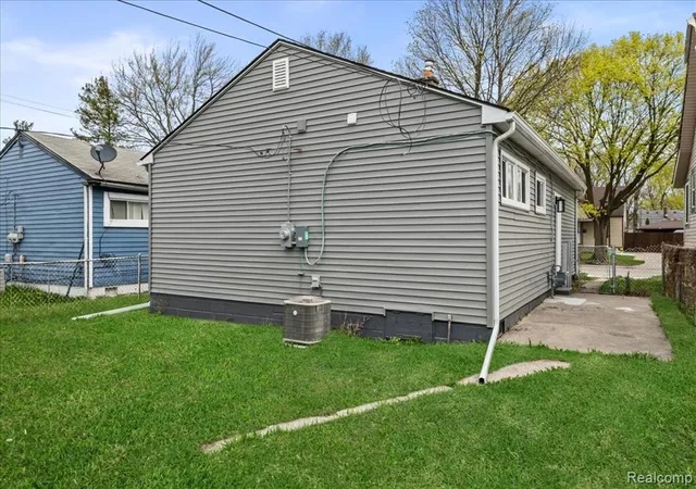 Homes for sale in Lincoln Park, MI | 1917 Keppen Blvd, Lincoln Park, MI 48146 1495 | MLS# 60979621
