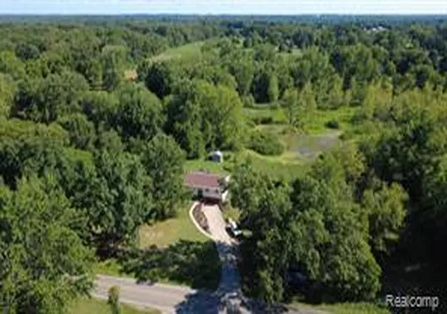 Homes for sale in Jackson, MI | 2201 Maple Grove Rd, Jackson, MI 49201 | MLS# 61009696