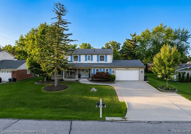 Photo 2 of Sale Pending at 29042 Raleigh Rd, Farmington Hills, MI 48336 1453 | MLS# 61023099 | Listing updated on 2026-09-03