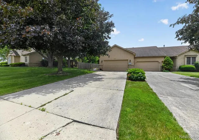 Homes for sale in Flint, MI | 6407 Western Wy, Flint, MI 48532 2052 | MLS# 61003098