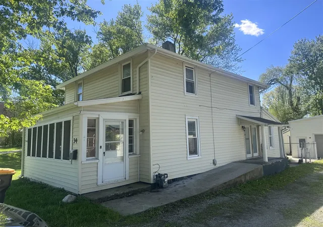 Homes for sale in Hillsdale, MI | 34 Oak St, Hillsdale, MI 49242 | MLS# 70515086