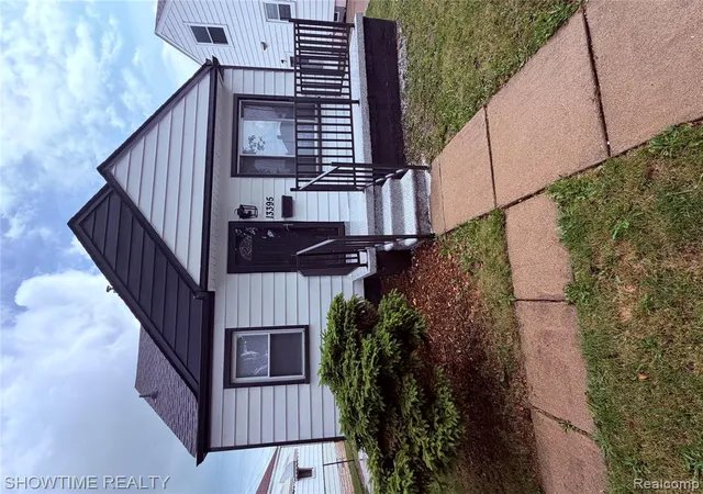 Homes for sale in Southgate, MI | 13395 Pullman St, Southgate, MI 48195 | MLS# 61001241