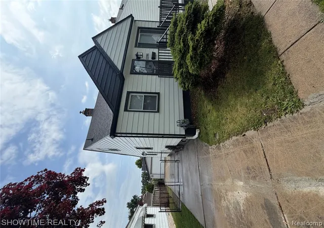 Homes for sale in Southgate, MI | 13395 Pullman St, Southgate, MI 48195 | MLS# 61001241