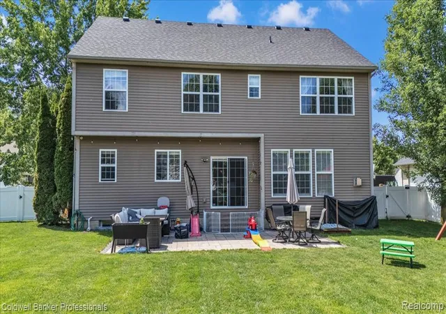 2nd image of 4449 Daniel Dr, Grand Blanc, MI 48439 | MLS# 61002119