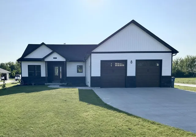 Homes for sale in Essexville, MI | 1911 N Se Boutell Rd, Essexville, MI 48732 | MLS# 50209324