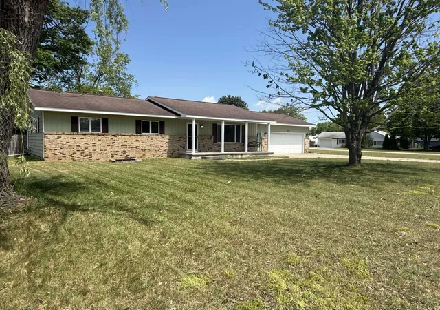 Homes for sale in Kalkaska, MI | 602 Lincoln St, Kalkaska, MI 49646 | MLS# 80068417