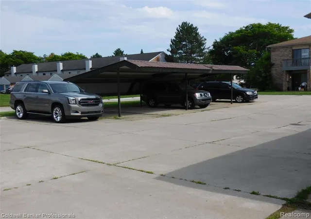 Photo 4 of Condo for sale at 284 E 13 Mile Unit #202, Madison Heights, MI 48071 | MLS# 61008444 | Listing updated on 2026-08-21