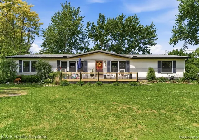Homes for sale in Lenox, MI | 60455 Bates Rd, Lenox, MI 48048 | MLS# 61000814