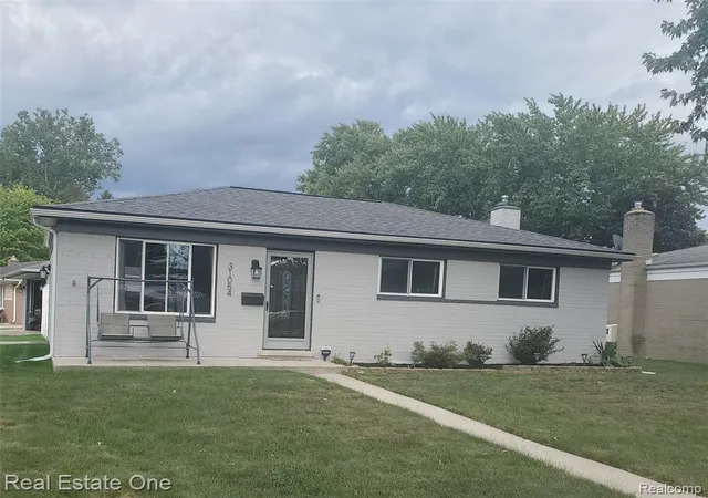 Photo 1 of Single family home for sale at 31054 Gardendale Dr, Warren, MI 48088 2002 | MLS# 61024512 | Listing updated on 2026-09-13