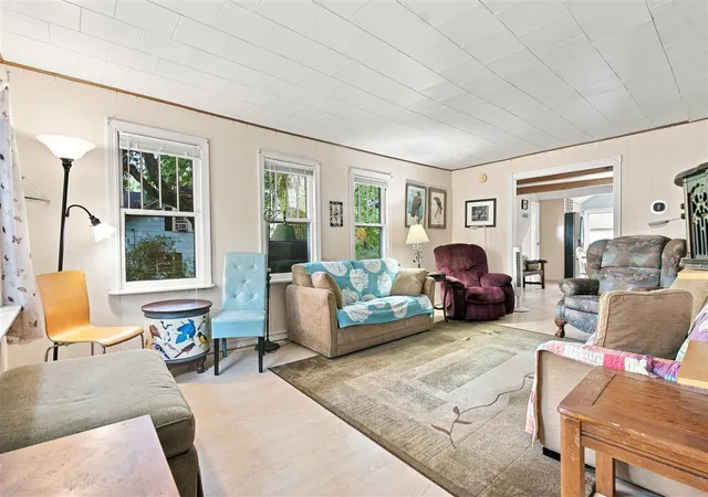 Photo 4 of Single family home for sale at 2991 W Marquette Woods Rd, Stevensville, MI 49127 | MLS# 70553576 | Listing updated on 2026-09-01