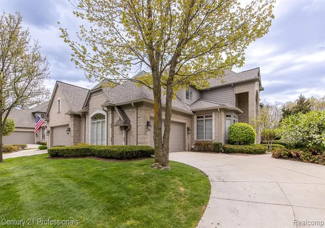 64th image of 6410 Enclave Dr, Clarkston, MI 48348 4858 | MLS# 60992457