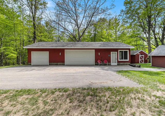 Homes for sale in Branch, MI | 7777 E Washington Rd, Branch, MI 49402 | MLS# 70533394