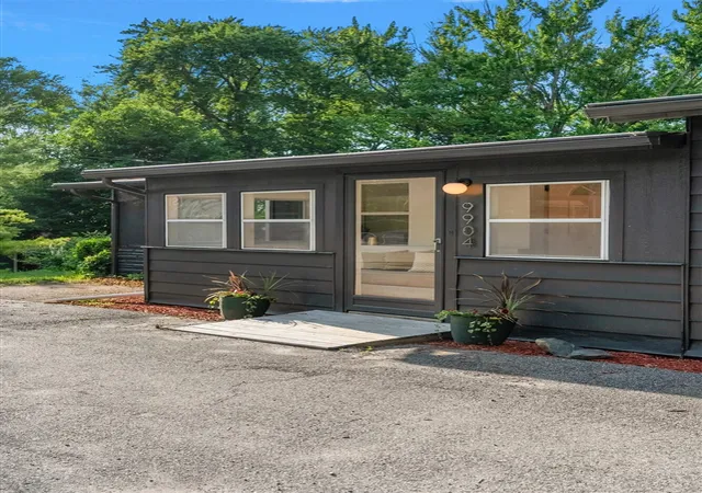 Homes for sale in Pinckney, MI | 9904 Portage Lake Ave, Pinckney, MI 48169 | MLS# 70542249