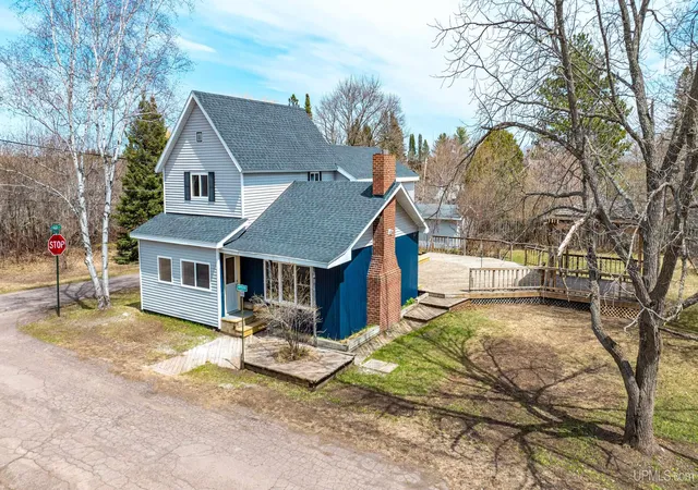 Homes for sale in Hancock, MI | 49908 West St, Hancock, MI 49930 | MLS# 50207117