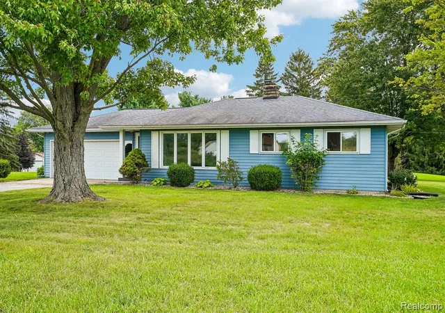 Photo 1 of Single family home for sale at 3981 S State Rd, Owosso, MI 48867 9710 | MLS# 61025261 | Listing updated on 2026-09-01