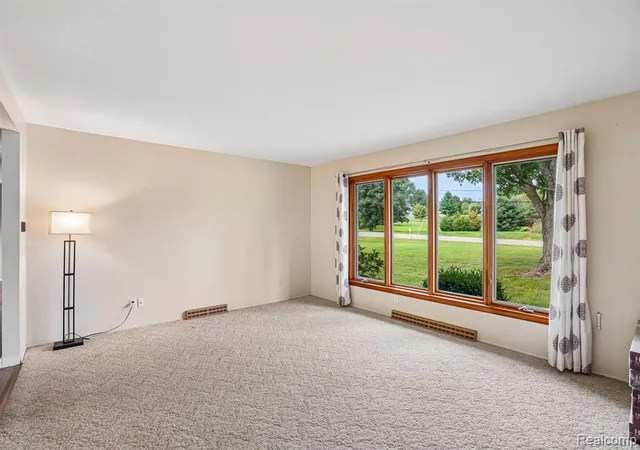 Photo 4 of Single family home for sale at 3981 S State Rd, Owosso, MI 48867 9710 | MLS# 61025261 | Listing updated on 2026-09-01