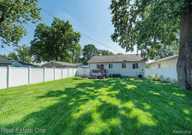 Homes for sale in Madison Heights, MI | 26649 Groveland St, Madison Heights, MI 48071 | MLS# 61009863