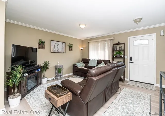Homes for sale in Madison Heights, MI | 26649 Groveland St, Madison Heights, MI 48071 | MLS# 61009863