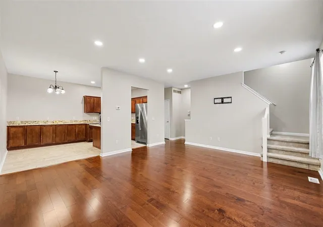 Listing Photo 3 - Condo for sale in building located at 56607 Long Island Dr, Shelby Township, MI 48316