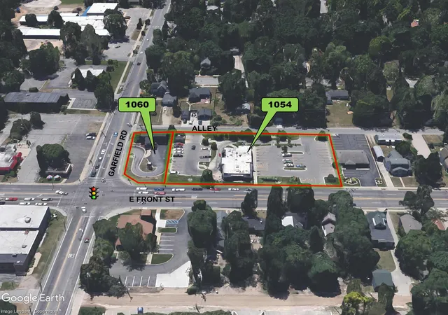4th image of 1054-1060 E Front St, Traverse City, MI 49686 | MLS# 1334740