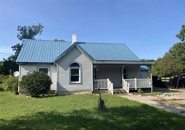 Photo 2 of Sale Pending at 2031 10 Mile Rd, Comstock Park, MI 49321 | MLS# 70554423 | Listing updated on 2026-09-09