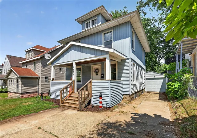 Photo 3 of Sale Pending at 1654 Horton Ave, Grand Rapids, MI 49507 | MLS# 70553275 | Listing updated on 2026-10-06