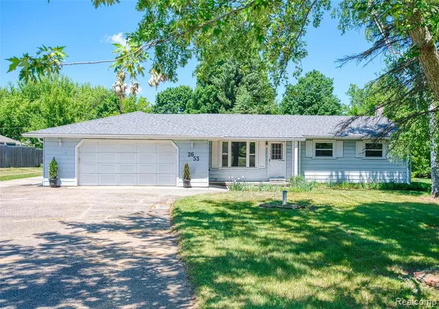 Homes for sale in Lapeer, MI | 2653 Porcupine Trl, Lapeer, MI 48446 | MLS# 61000027